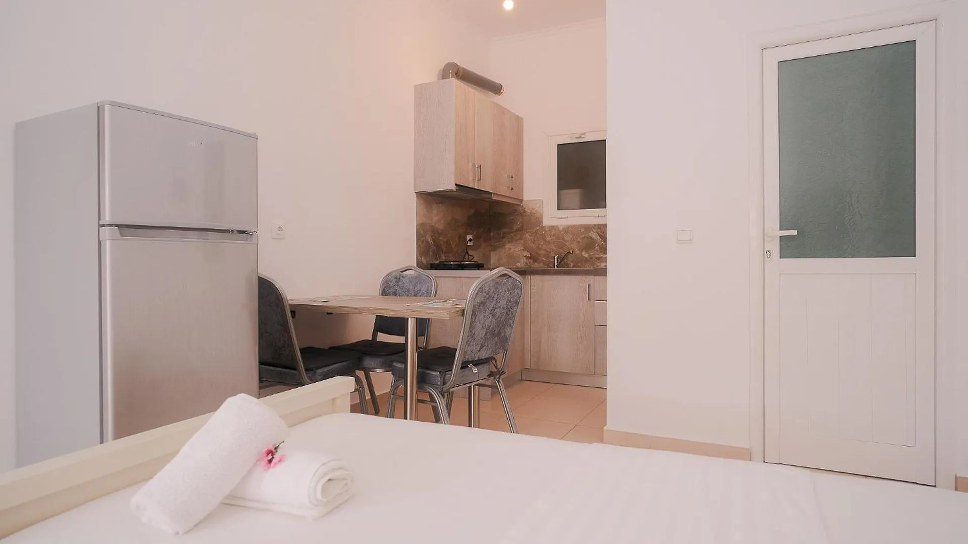 Ferienwohnung Rusha Family Qeparo