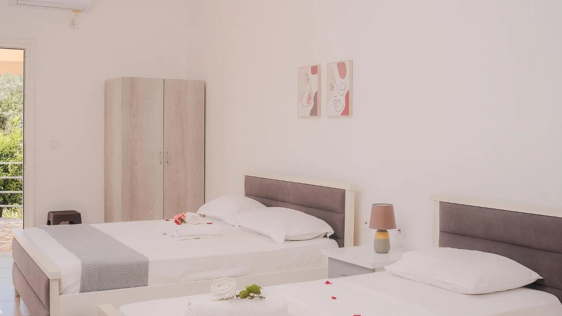 Ferienwohnung Rusha Family Qeparo